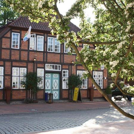 Kontraste Hotel Neumunster Bagian luar foto
