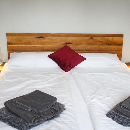 Kontraste Hotel Neumunster Bagian luar foto