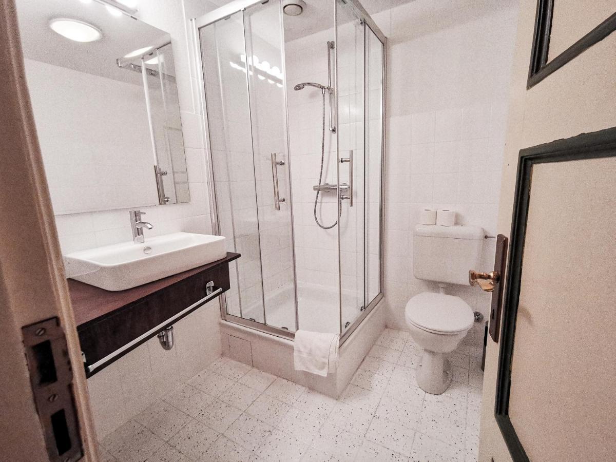 Kontraste Hotel Neumunster Bagian luar foto