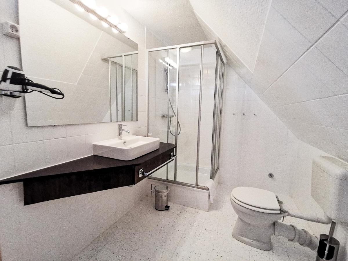 Kontraste Hotel Neumunster Bagian luar foto